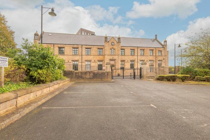 2 Bedroom Maisonette To Rent In Boyd's Mill, East Street, Leeds, LS9