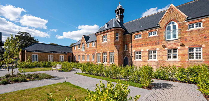 4 Bedroom Mews For Sale In The Royal Mews, Enfield, EN4