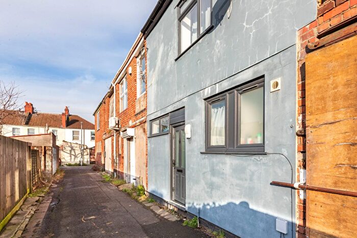 1 Bedroom Coach House For Sale In Avonmouth Road, Avonmouth, Bristol, BS11