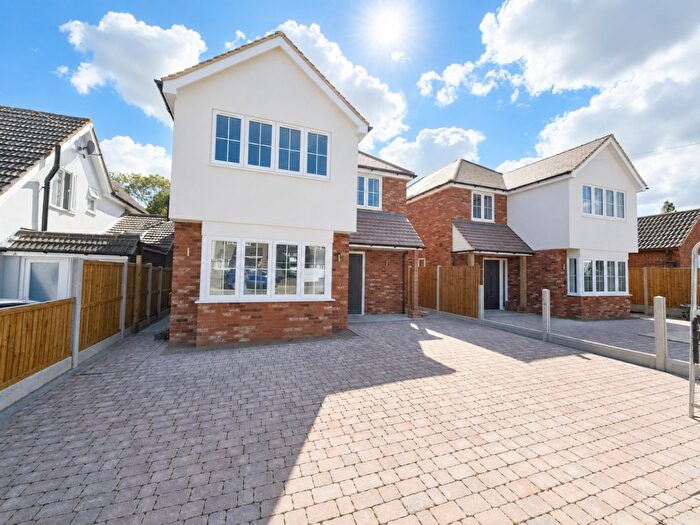 4 Bedroom Detached House For Sale In Burnham Road, Hullbridge, Hockley, Essex, SS5