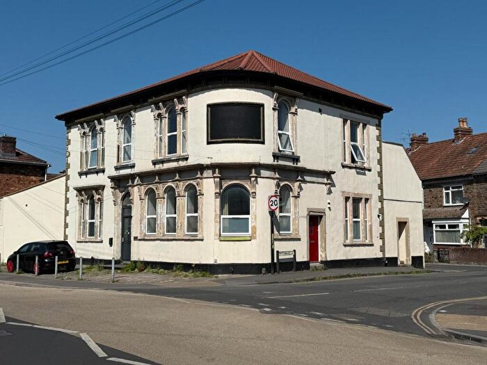 2 Bedroom Flat To Rent In Clouds Hill Road, St George, BS5