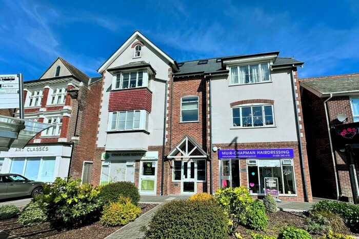 1 Bedroom Flat To Rent In Lymington Road, Highcliffe, Highcliffe, Dorset., BH23