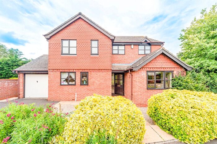 4 Bedroom Detached House To Rent In Drake Way, Impington, Cambridge, CB24