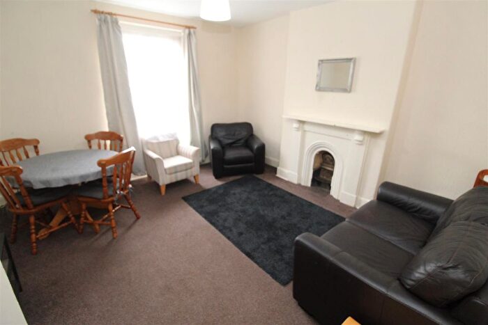 4 Bedroom Flat To Rent In Gordon Road, Roath, Cardiff, CF24