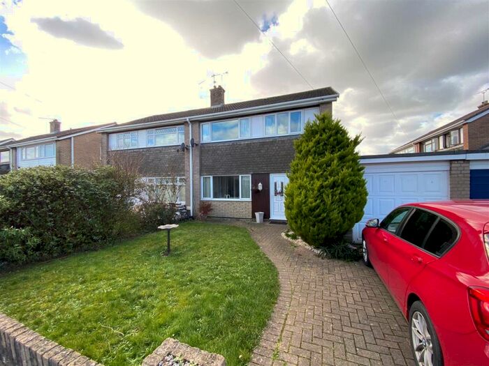 4 Bedroom Semi-Detached House To Rent In Longfellow Road, Caldicot, NP26