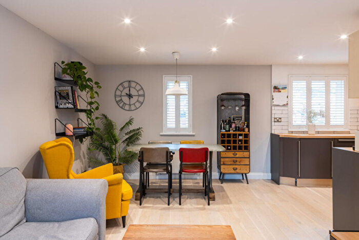 2 Bedroom Apartment For Sale In Rozel Square, Deansgate, Manchester, M3