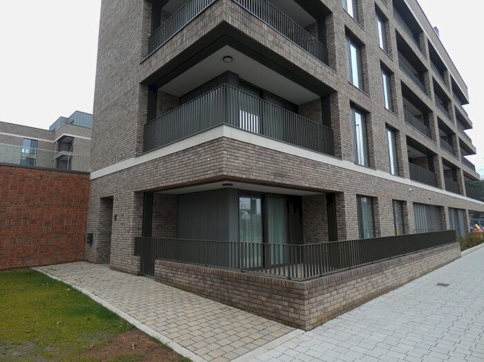 2 Bedroom Property To Rent In , Albert Drive, Sheerwater, GU21