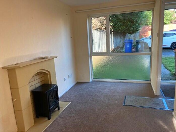 1 Bedroom Flat To Rent In Brookside Close, Old Stratford, Milton Keynes, MK19