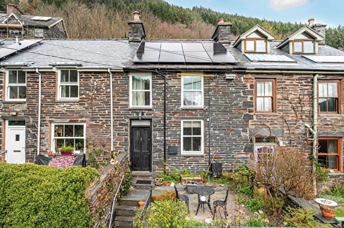 2 Bedroom Terraced House For Sale In Frondeg, Corris, Machynlleth, Gwynedd, SY20