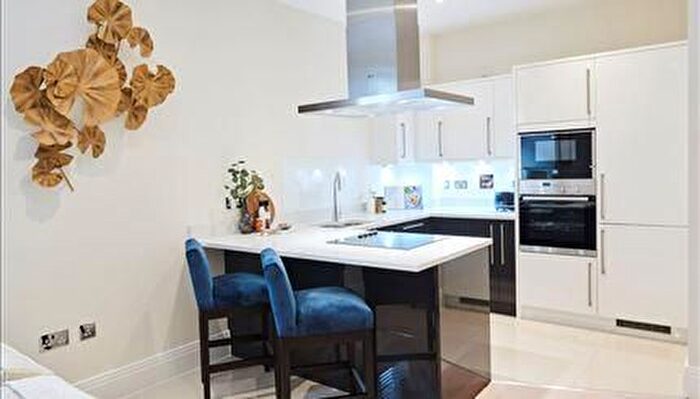 1 Bedroom Flat To Rent In Palace Wharf, Hammersmith, London, W6