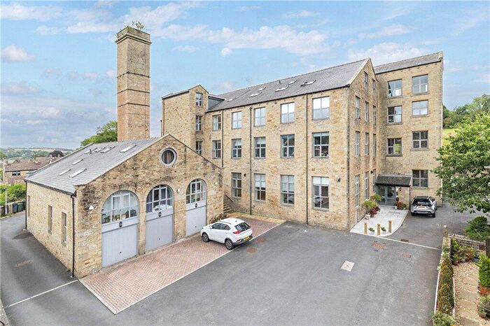 2 Bedroom Penthouse For Sale In Burnside, Addingham, Ilkley, West Yorkshire, LS29