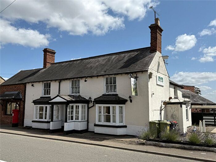 3 Bedroom Pub Retail Property / Shop For Sale In High Street, Stoke Goldington, Buckinghamshire, MK16