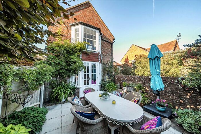 3 Bedroom Semi-Detached House For Sale In Haydens Court, Lymington, Hampshire, SO41