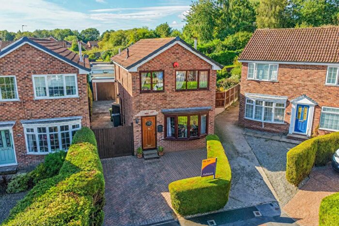 4 Bedroom Detached House For Sale In The Gallops, York, YO24