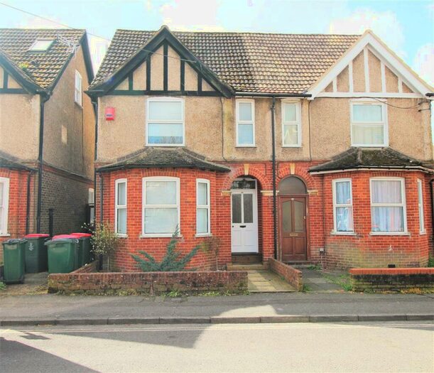 3 Bedroom House To Rent In East Park, Crawley, RH10