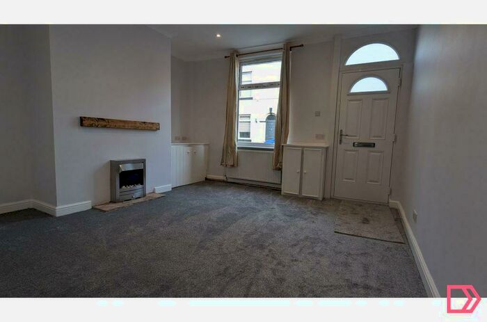 2 Bedroom Terraced House To Rent In Wood Street, Bury, Manchester, BL8