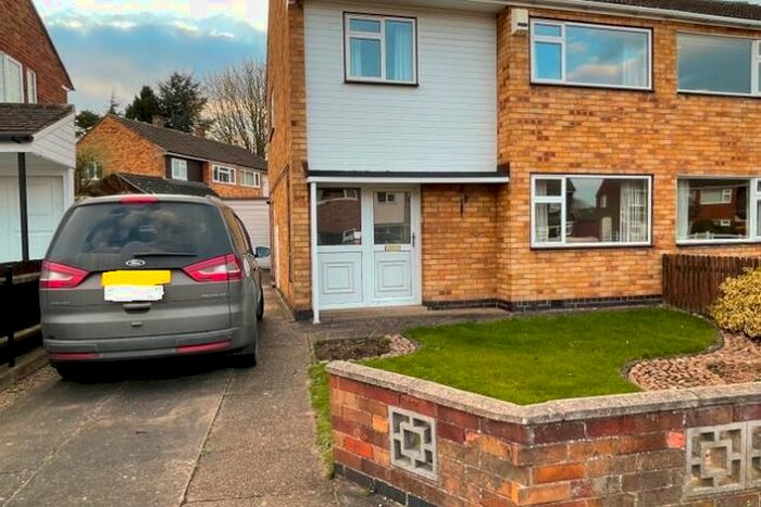 3 Bedroom Semi-Detached House To Rent In Blenheim Road, Leicester, LE4