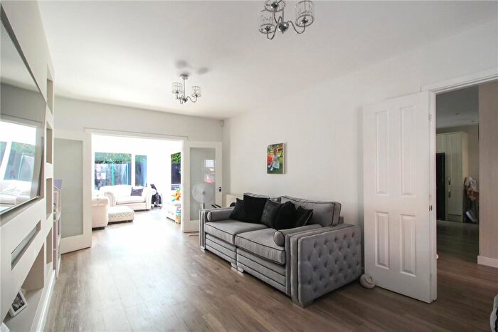 5 Bedroom Detached House For Sale In Temple Way, Rayleigh, Essex, SS6