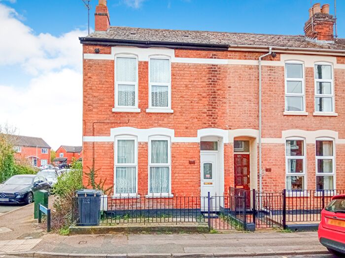 3 Bedroom End Of Terrace House For Sale In Alfred Street, Gloucester, Gloucestershire, GL1