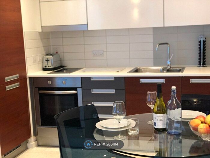 1 Bedroom Flat To Rent In Lumiere Building, Manchester, M15