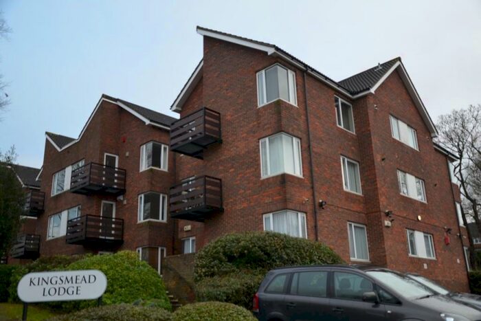 2 Bedroom Flat To Rent In Kingsmead Lodge, Cedar Road, Sutton, SM2