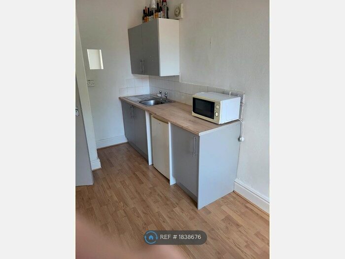 Studio To Rent In Chester Road, Sutton Coldfield, B73