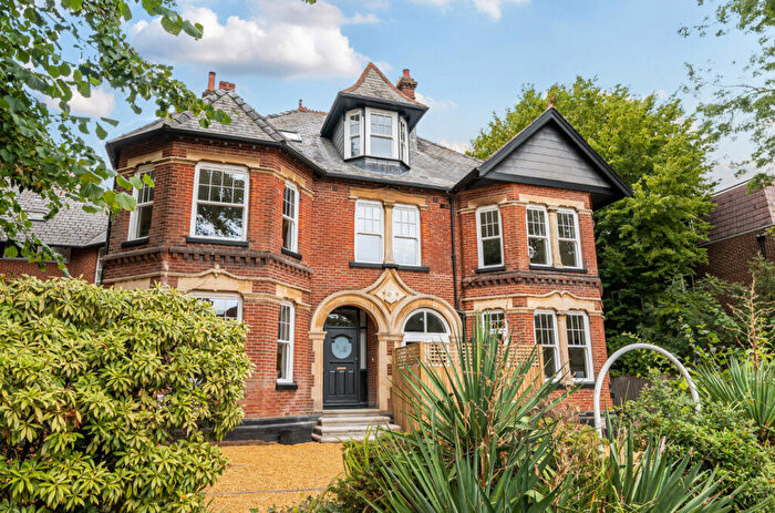 1 Bedroom Flat For Sale In Mitchell House, Westwood Road, Southampton, Hampshire, SO17