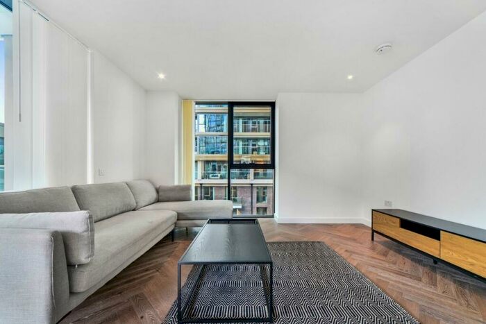 2 Bedroom Apartment To Rent In Gauging Square London, E1W
