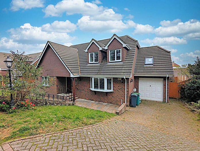 3 Bedroom Detached House For Sale In Peacock, Shanklin, PO37