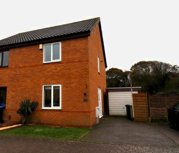 2 Bedroom Semi-Detached House To Rent In Coombe Martin, MK4