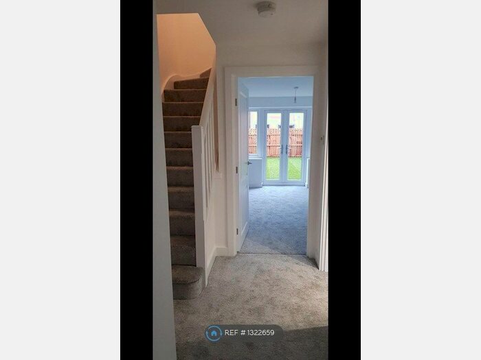 2 Bedroom End Of Terrace House To Rent In Chester Drive, Doncaster, DN4