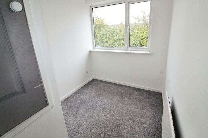 3 Bedroom Terraced House For Sale In Holystone Avenue, Blyth, NE24