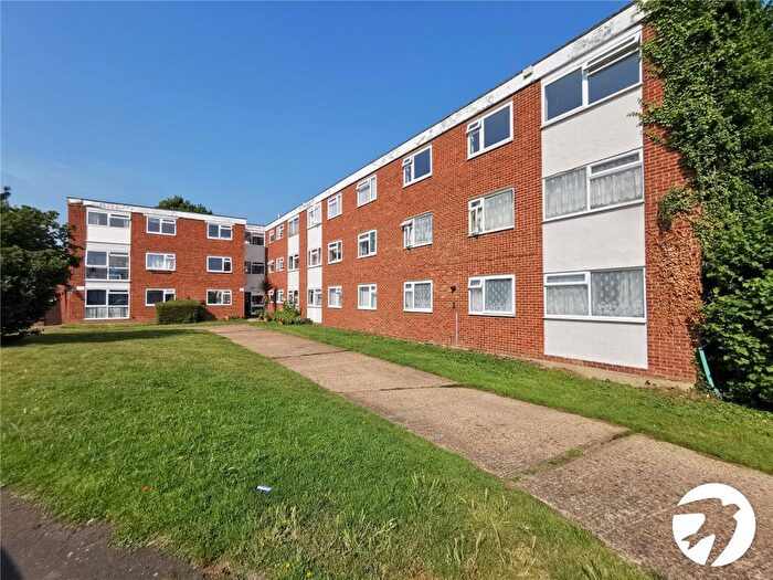 2 Bedroom Flat To Rent In Wessex Drive, Erith, DA8