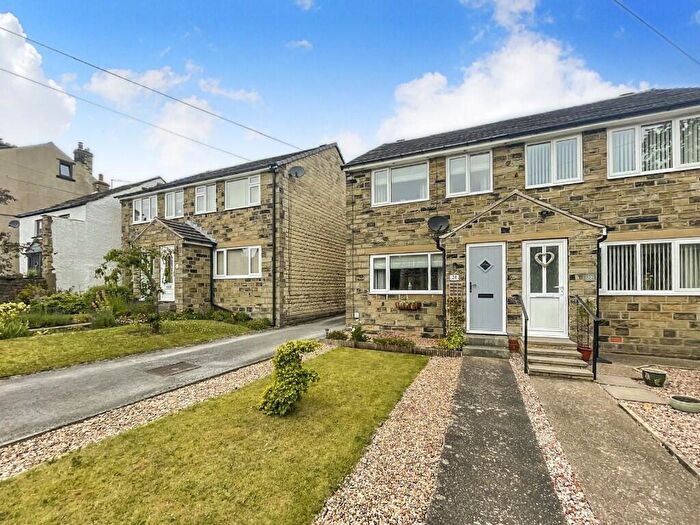 2 Bedroom Semi-Detached House For Sale In Marsh Lane, Shepley, HD8