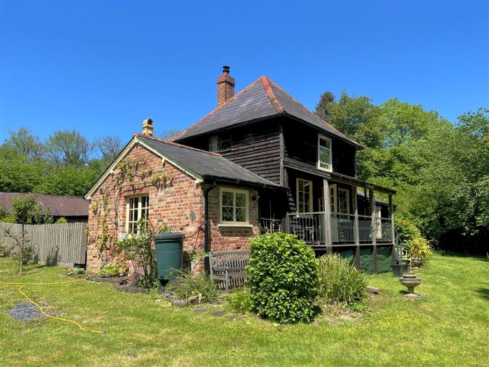 2 Bedroom Country House To Rent In Race Plain Road, Wilton, SP2