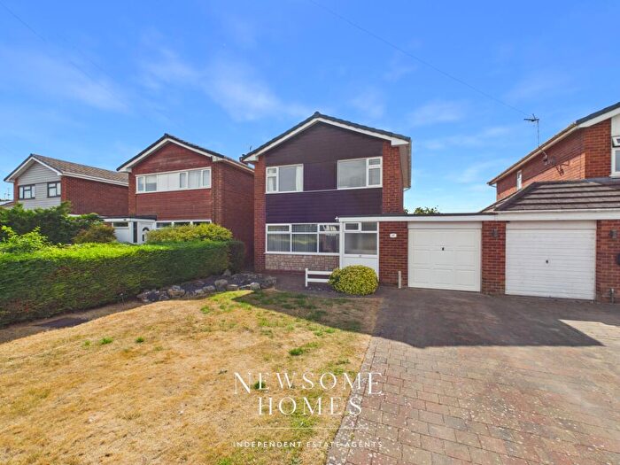 4 Bedroom Link Detached House For Sale In Bod Offa Drive, Buckley, CH7