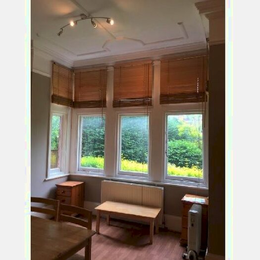 Studio To Rent In Chiswick High Road, London W4