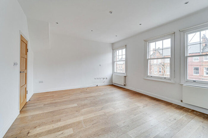 2 Bedroom Apartment To Rent In Goldhurst Terrace, West Hampstead, London, NW6