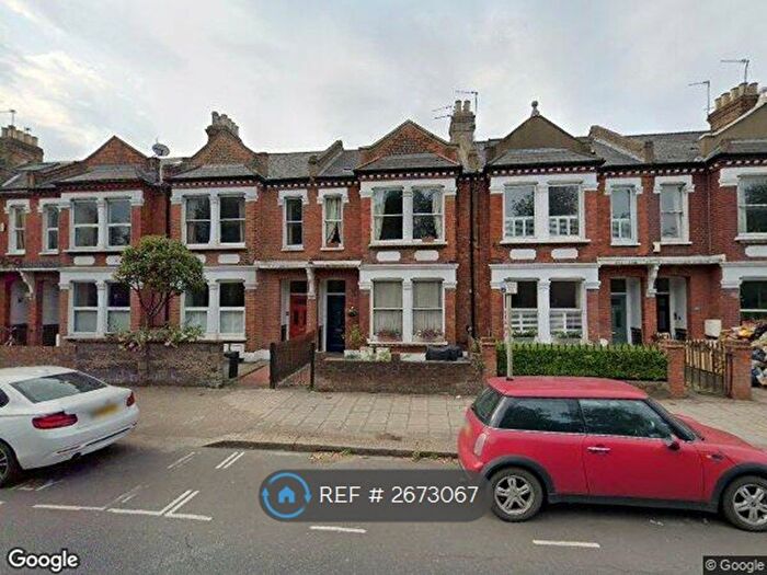 2 Bedroom Flat To Rent In Putney Bridge Road, London, SW15