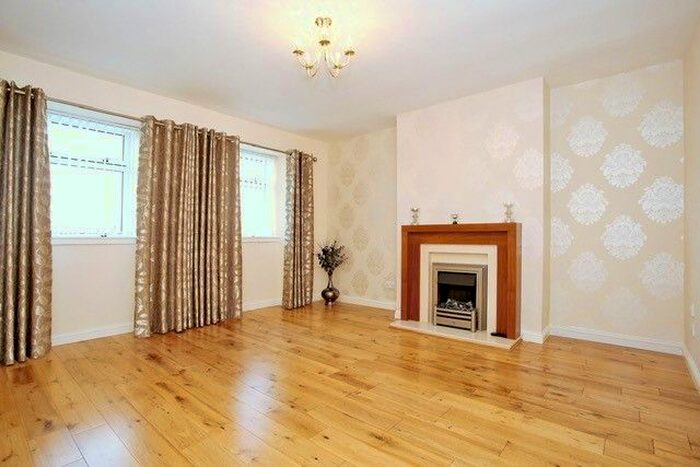 3 Bedroom Terraced House To Rent In Deevale Crescent, Kincorth, Aberdeen, AB12