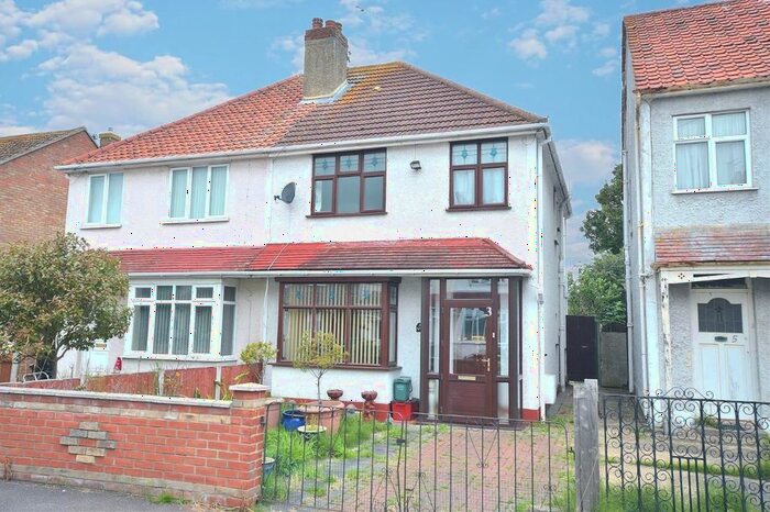 3 Bedroom Semi-Detached House To Rent In Beaumont Avenue, Clacton-On-Sea, CO15