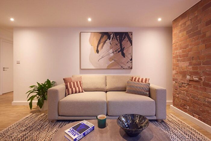 1 Bedroom Apartment To Rent In British Waterways Building, Castle Wharf, Nottingham, Nottingham City, NG1
