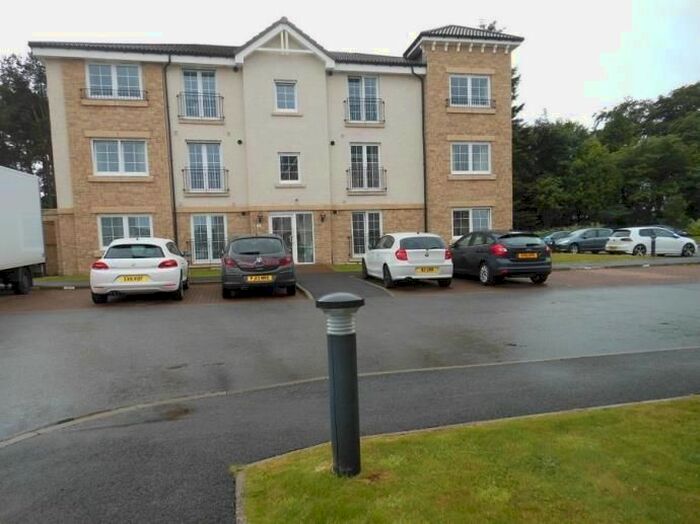3 Bedroom Flat To Rent In Mackie Place, Elrick, Westhill, AB32