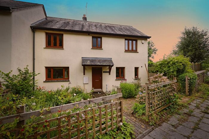 3 Bedroom Semi-Detached House For Sale In New Orchard, South Brent, TQ10