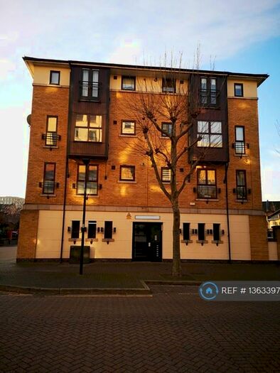 2 Bedroom Flat To Rent In Wesley Avenue, London, E16