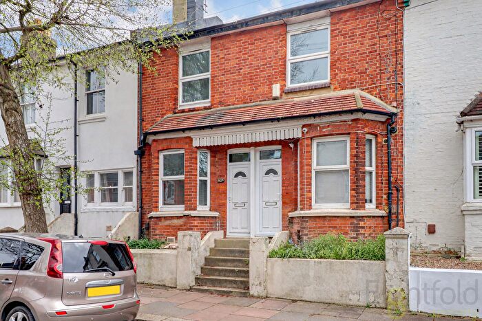 3 Bedroom Terraced House For Sale In Riley Road, Brighton, BN2