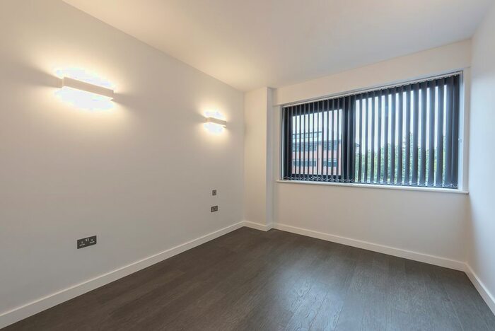 2 Bedroom Flat To Rent In Everard Close, St.Albans, AL1