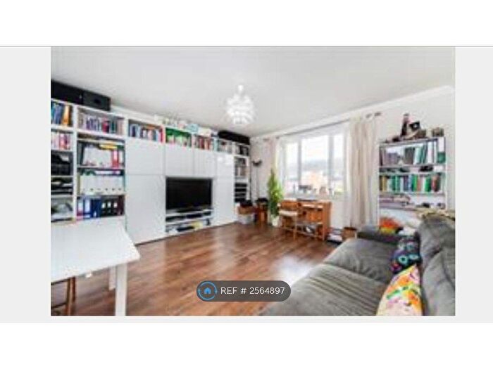 2 Bedroom Maisonette To Rent In Charlton Road, London, SE7