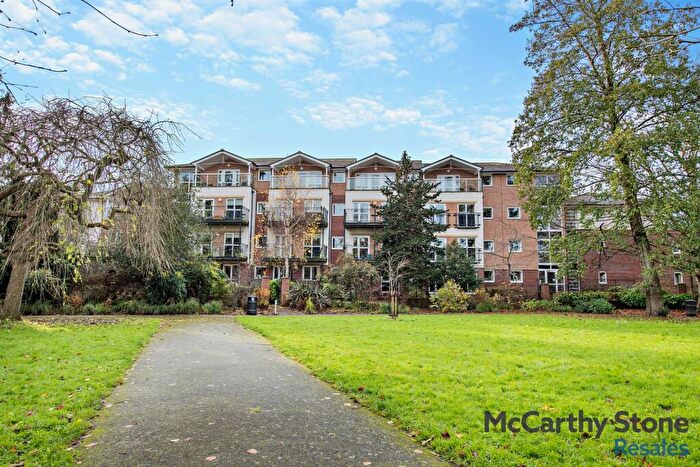 1 Bedroom Apartment For Sale In Isabel Court, Cowick Street, Exeter, EX4