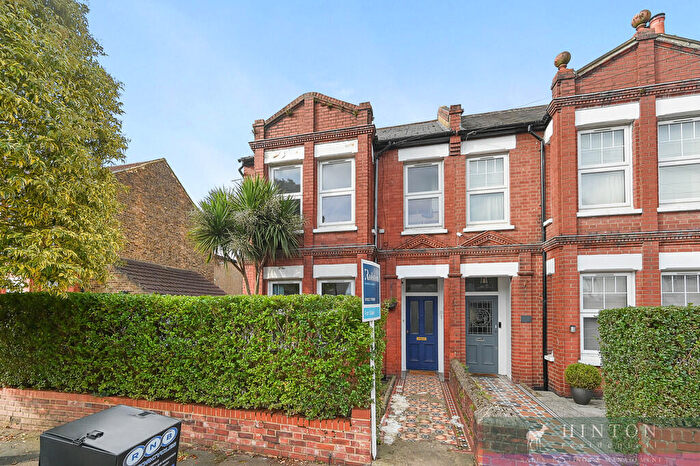 2 Bedroom Flat For Sale In Spencer Road, Harrow, HA3